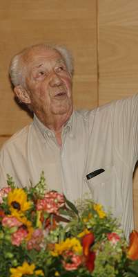 Christian de Duve, Belgian cytologist and biochemist, dies at age 95